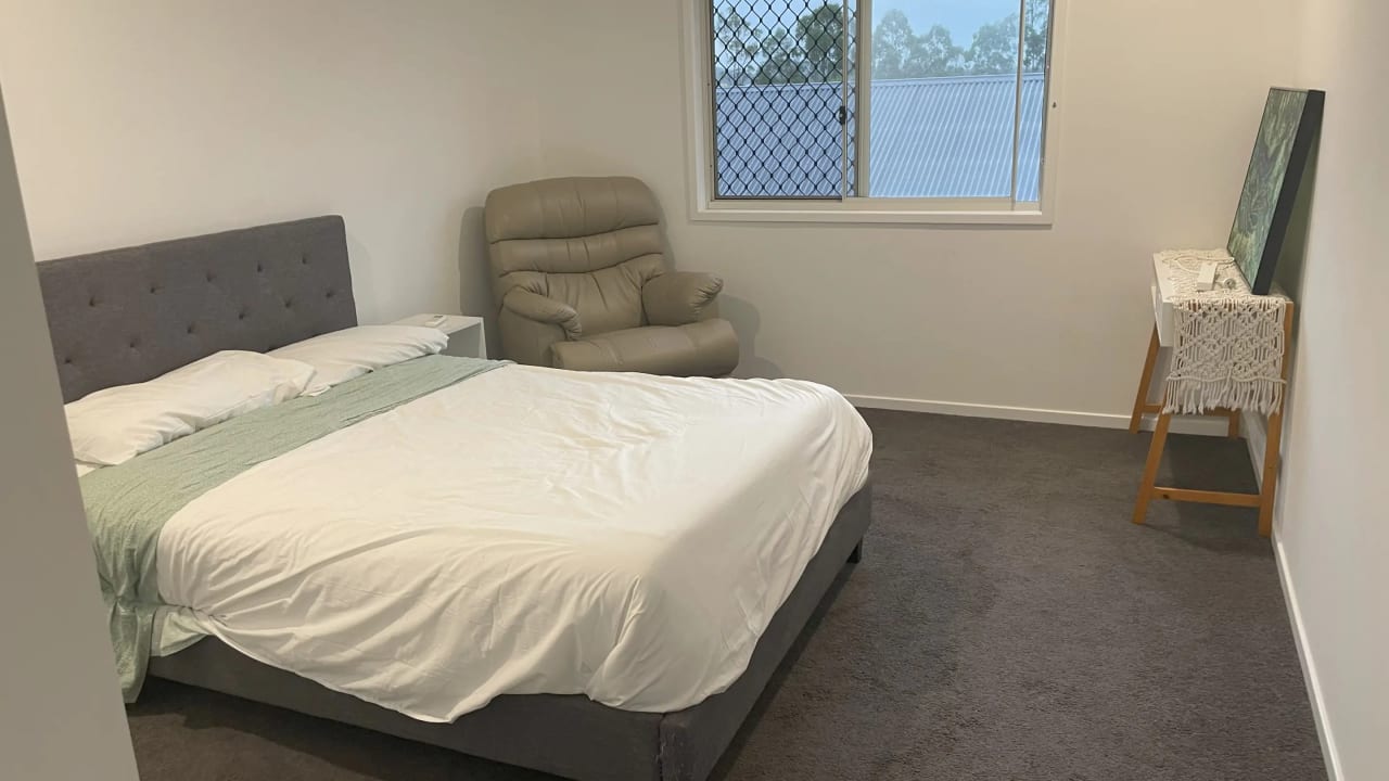 Room in a share house