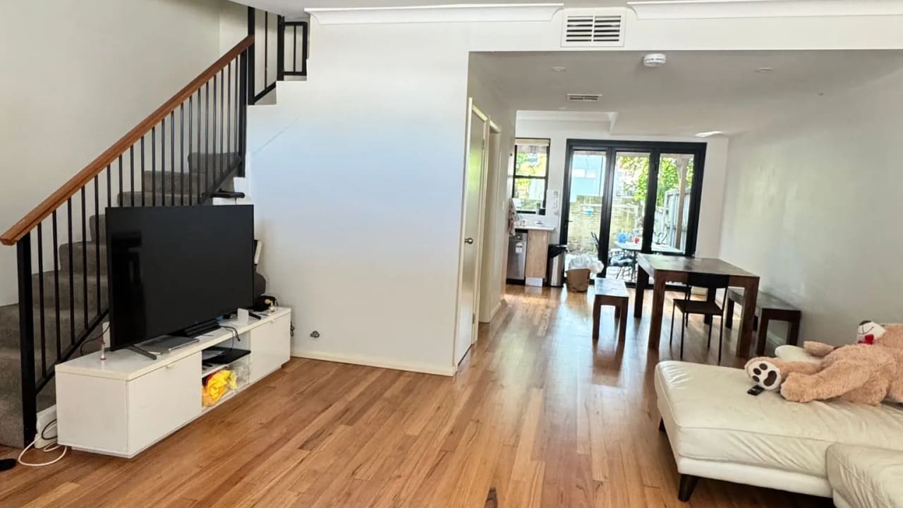 Furnished room in a share house