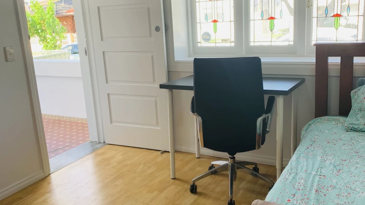 Furnished room in a share house