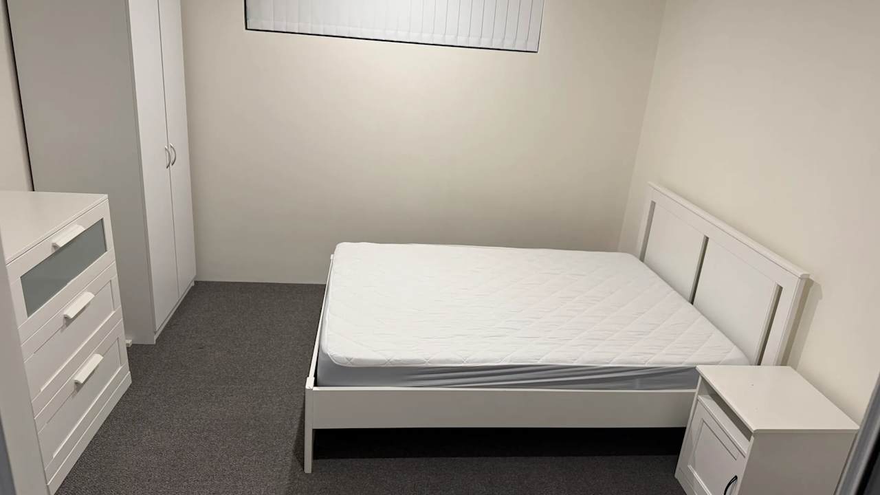 Furnished room in a share house