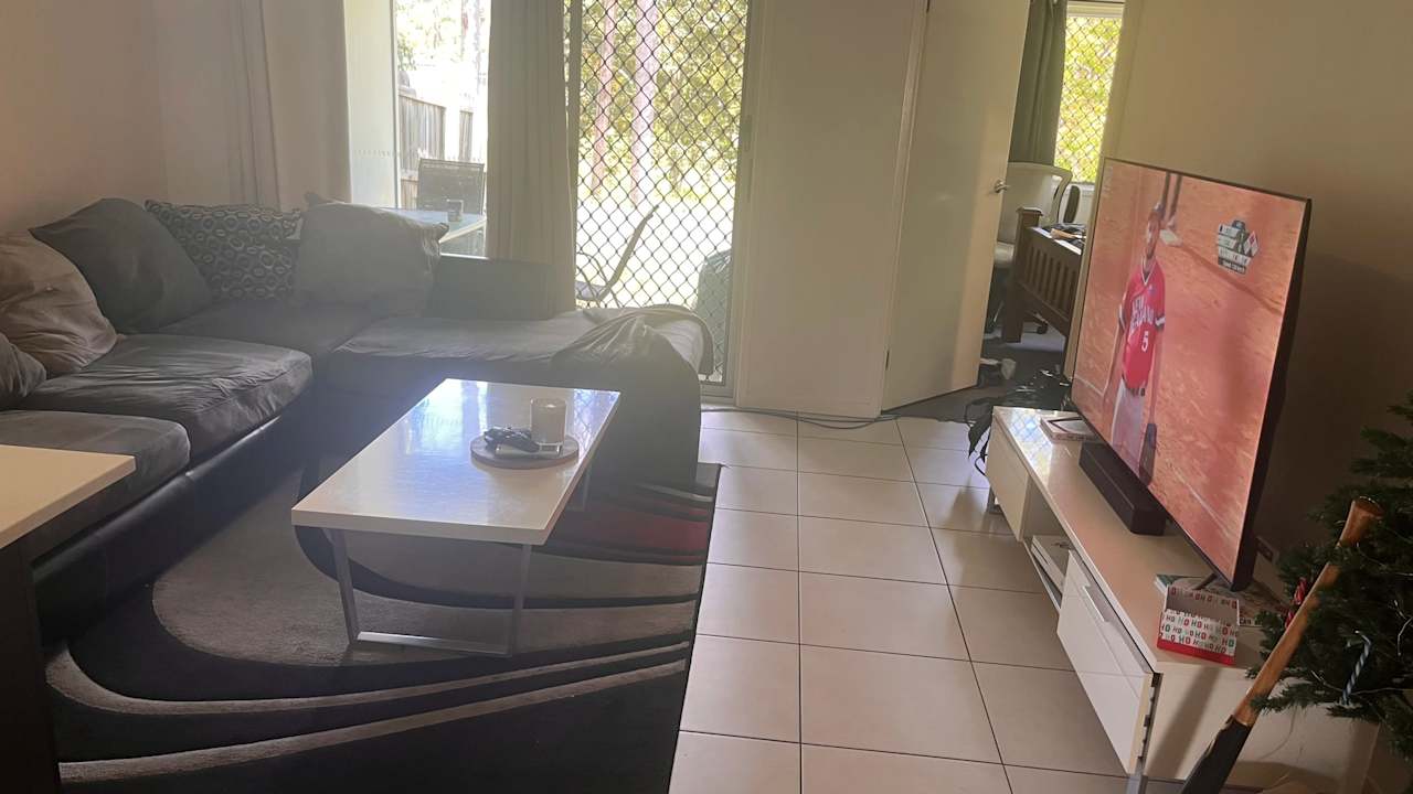 Unfurnished room with own bathroom