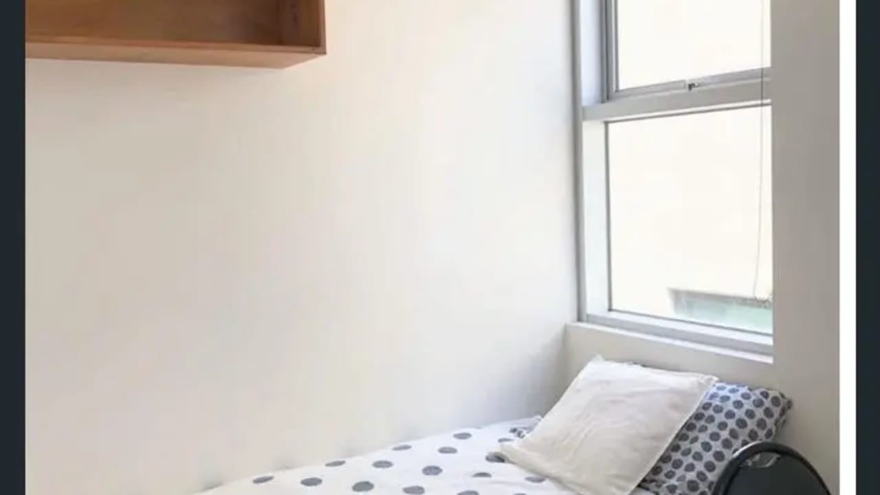Furnished room in a flatshare