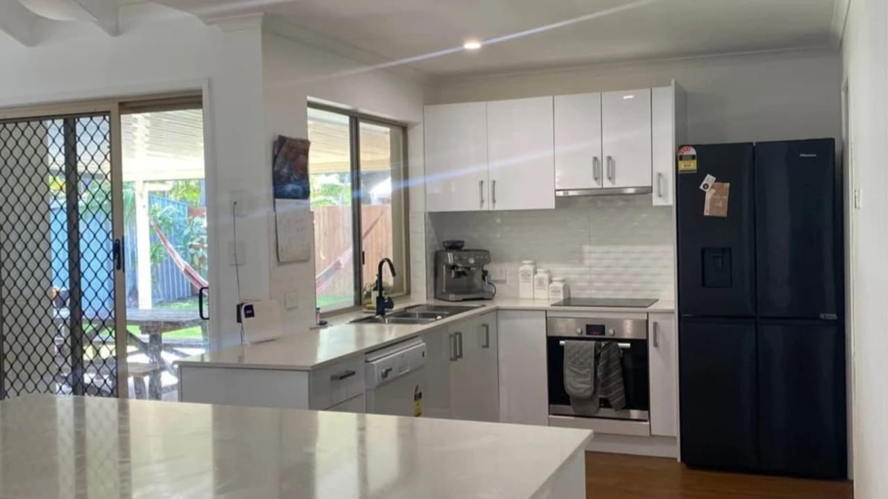 Unfurnished room in a share house