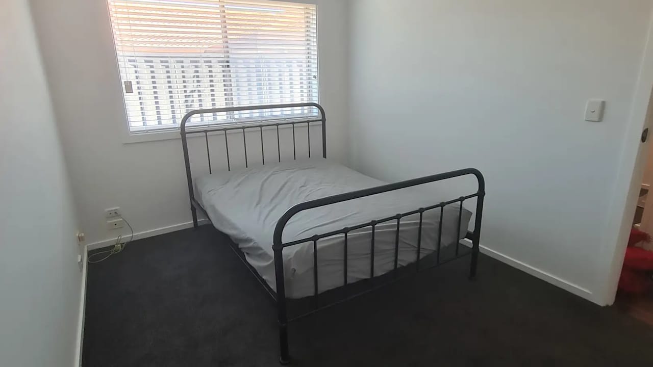 Whole property with 3 rooms for rent