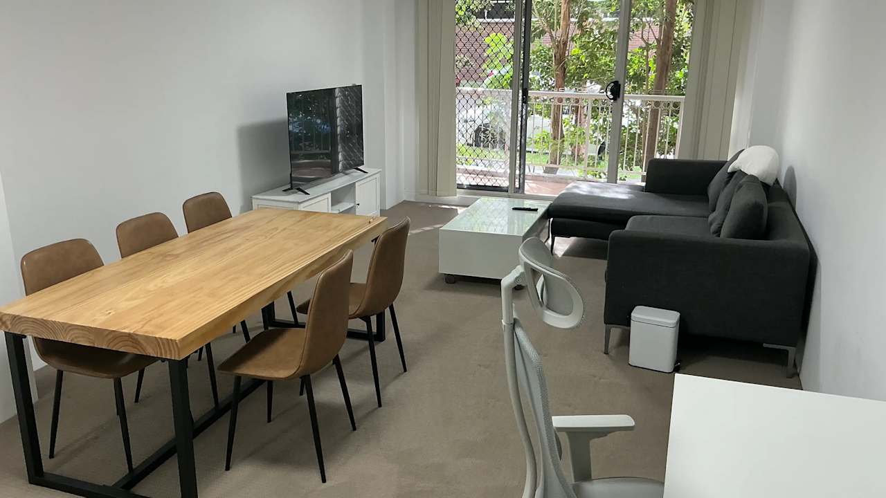 Whole property with 2 rooms for rent