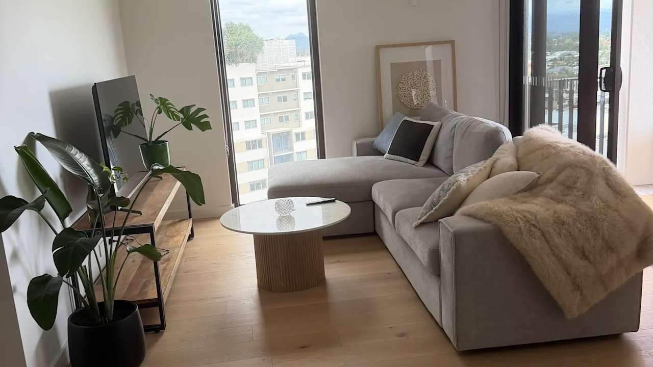 Furnished room with own bathroom