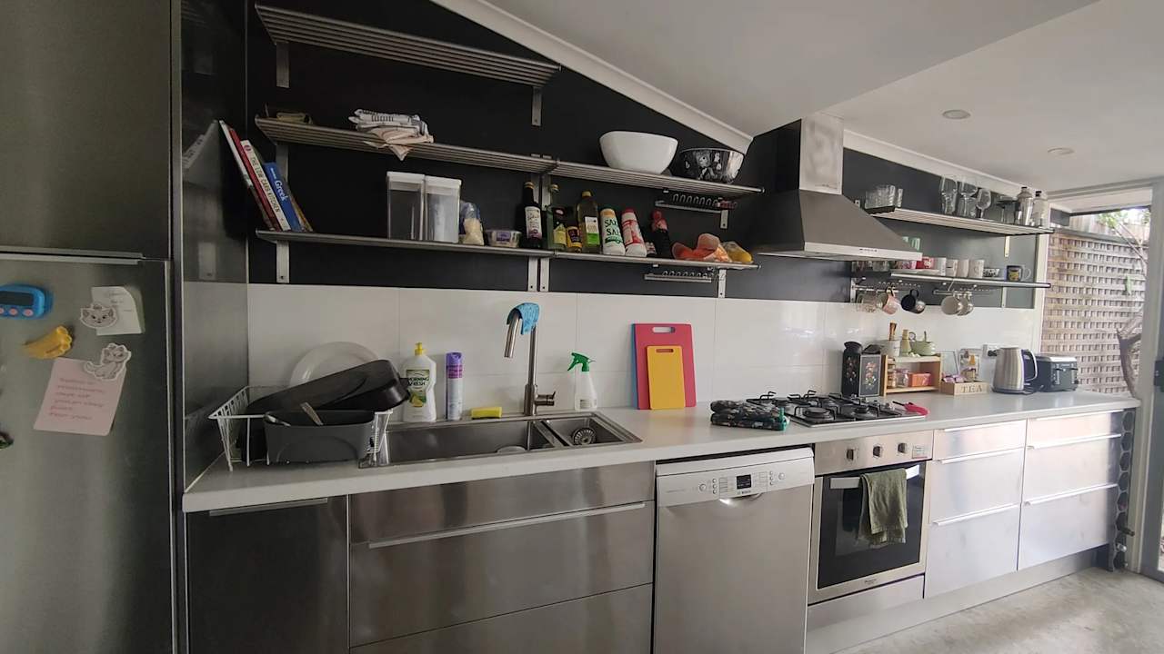 Unfurnished room in a share house