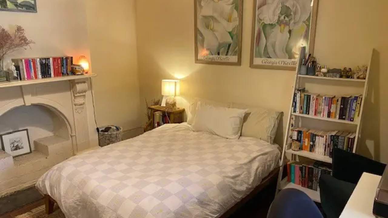 Unfurnished room in a share house