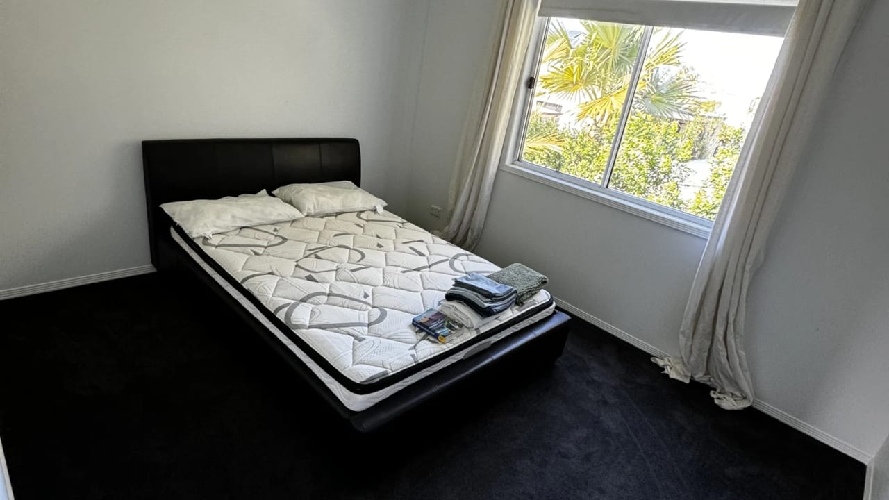 Furnished room with own bathroom