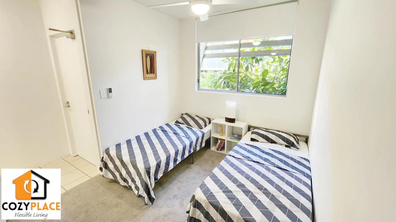 Furnished room in a flatshare