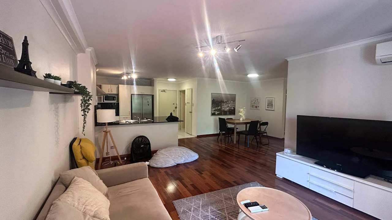 Whole property with 2 rooms for rent