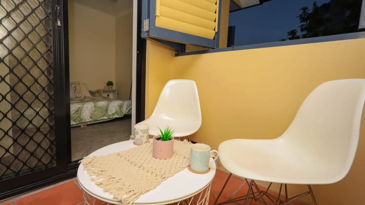 Furnished room with own bathroom