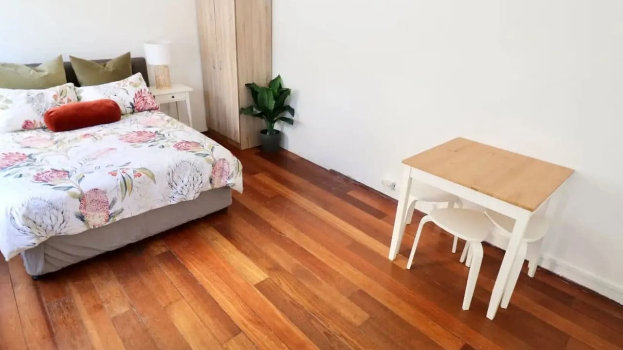 Room with ensuite in a flatshare
