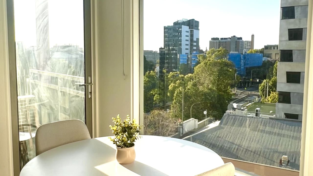 Furnished room in a flatshare