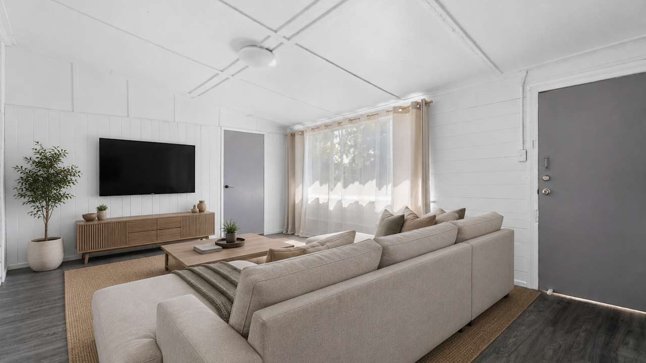 Furnished room in a share house