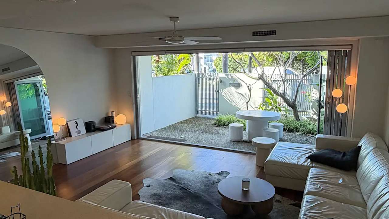 Unfurnished room with own bathroom