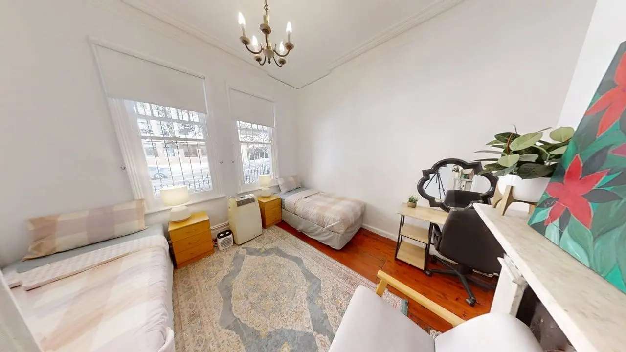 Furnished room in a share house
