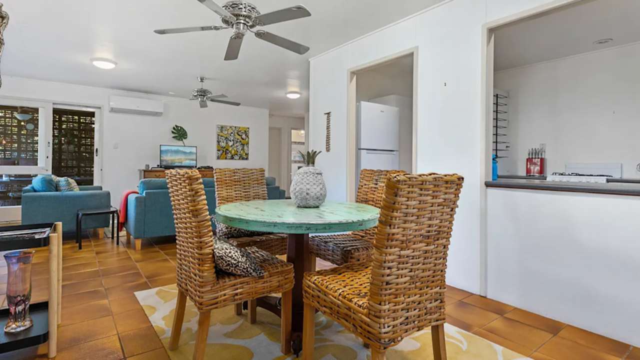 Room in a share house