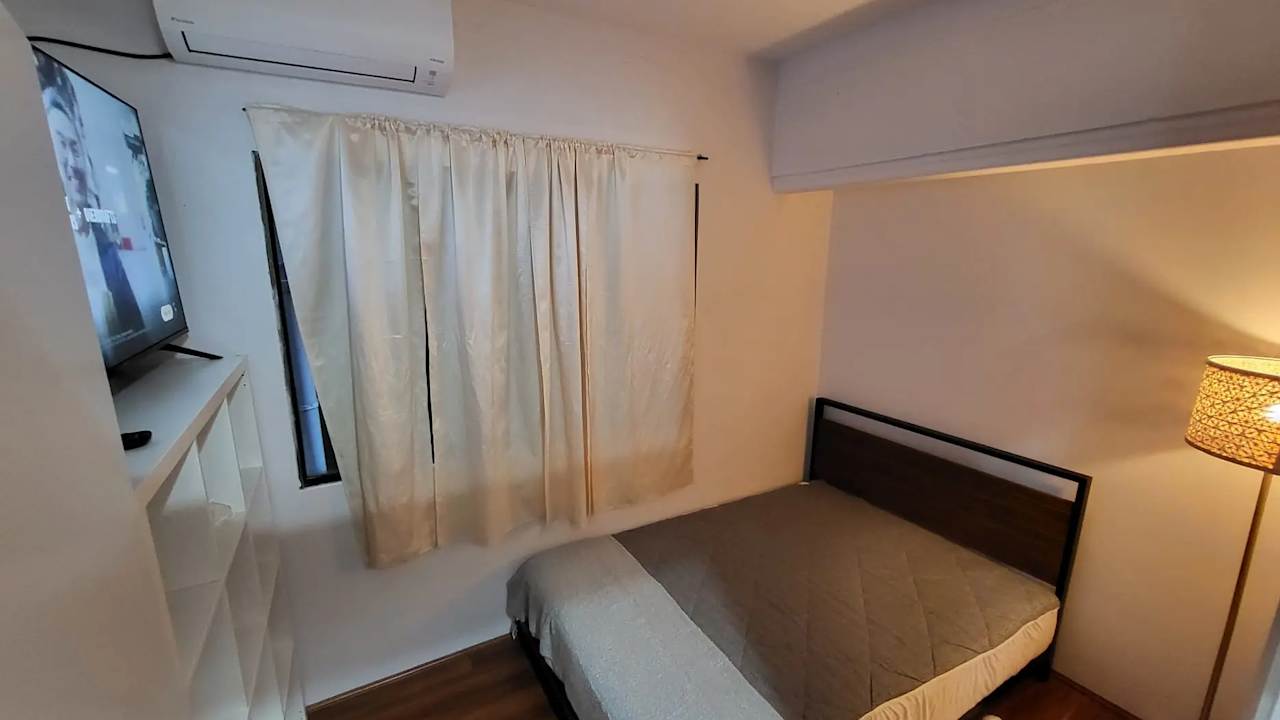 Furnished room in a share house
