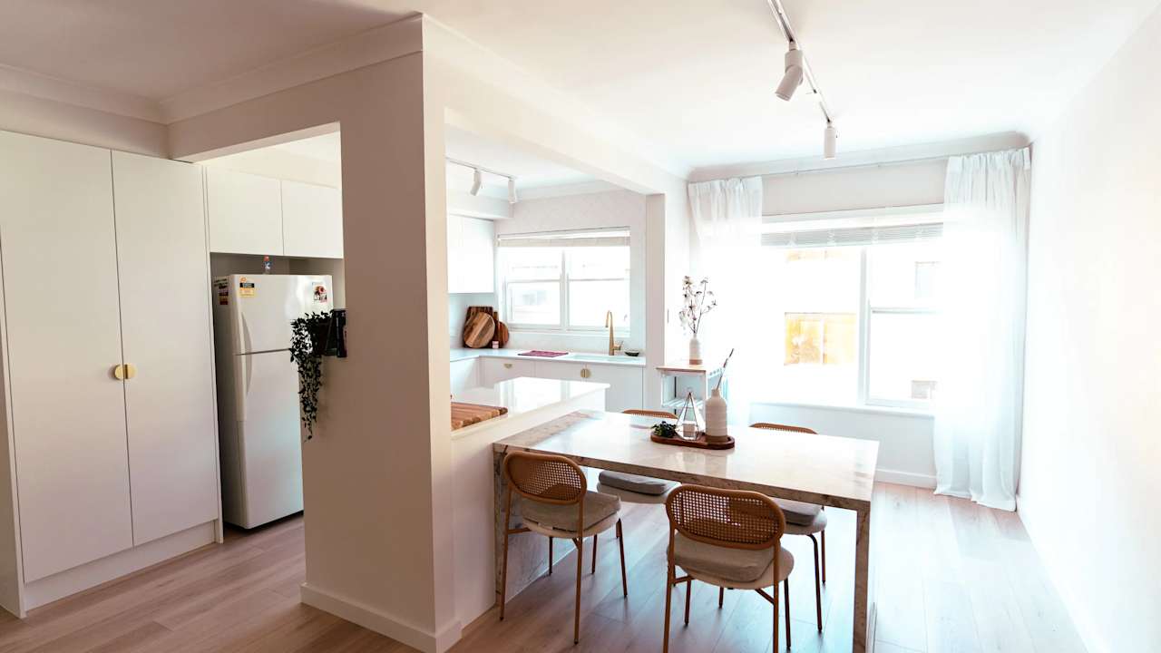 Unfurnished room in a flatshare