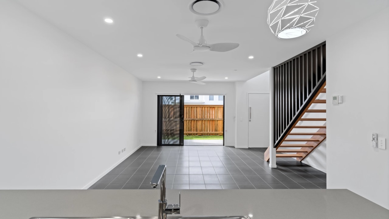 Unfurnished room in a share house