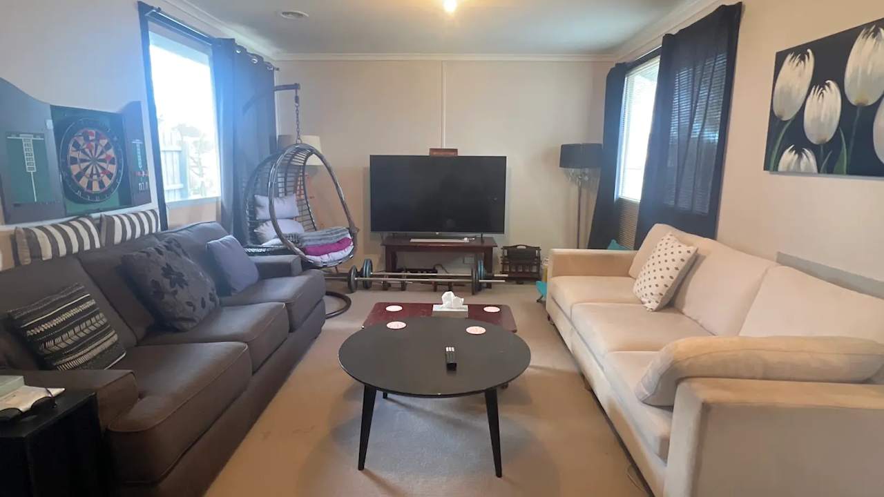 Room in a share house