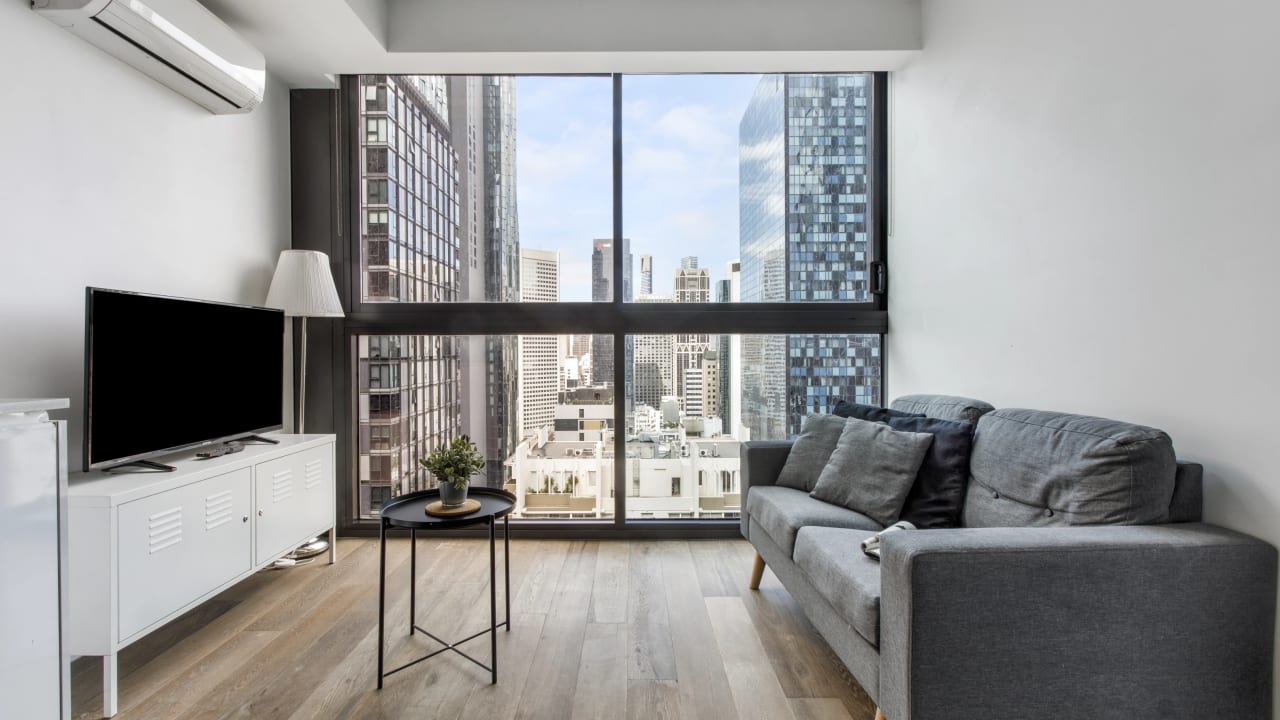 Furnished room in a flatshare