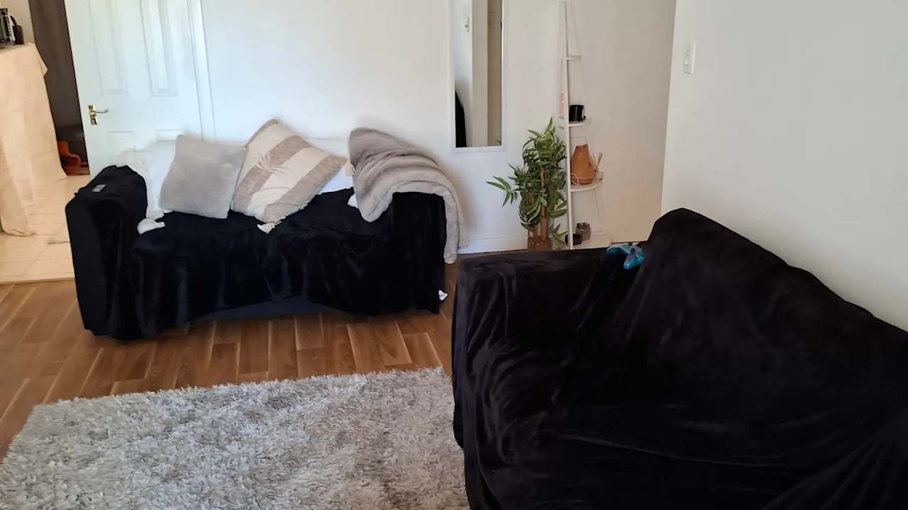 Unfurnished room in a share house