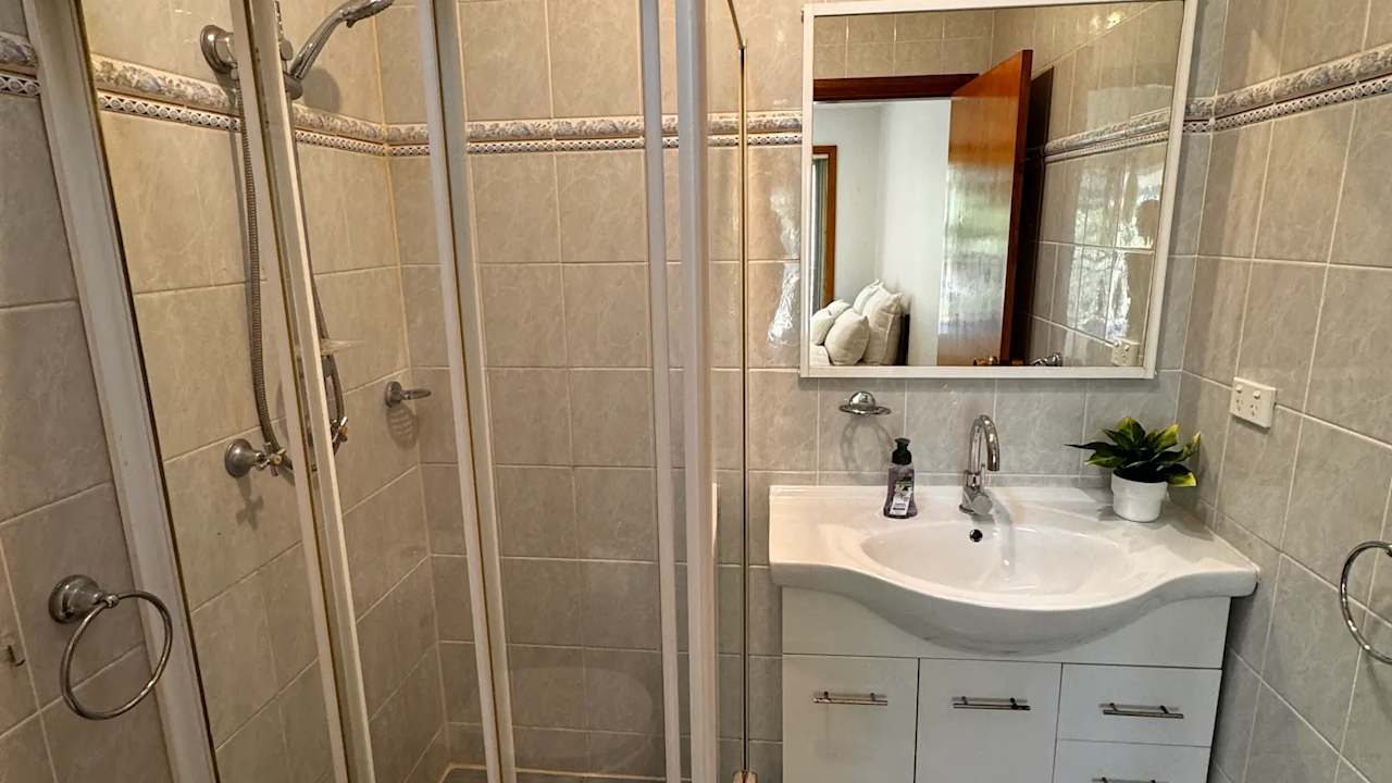 Whole property with 4 rooms for rent