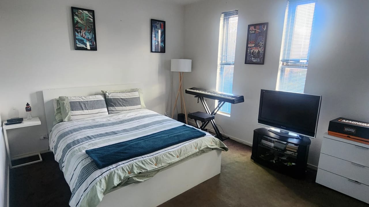 Unfurnished room in a share house