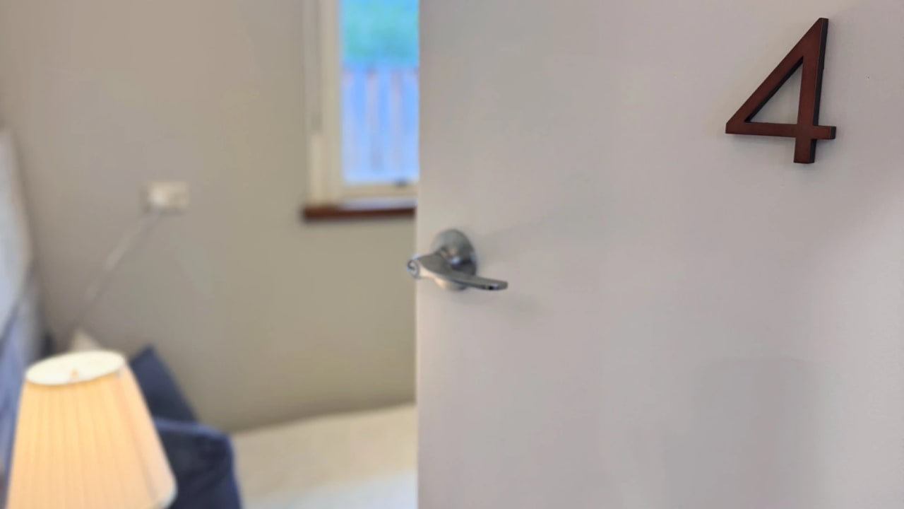 Furnished room in a share house
