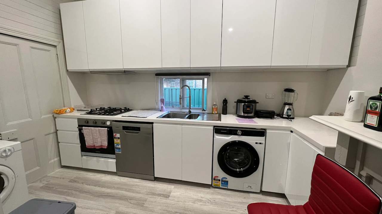 Whole property with 2 rooms for rent
