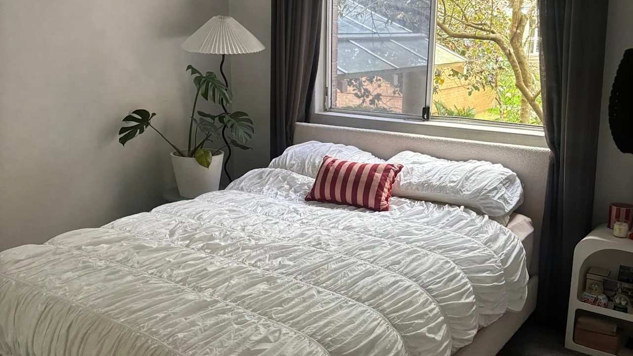 Furnished room with own bathroom