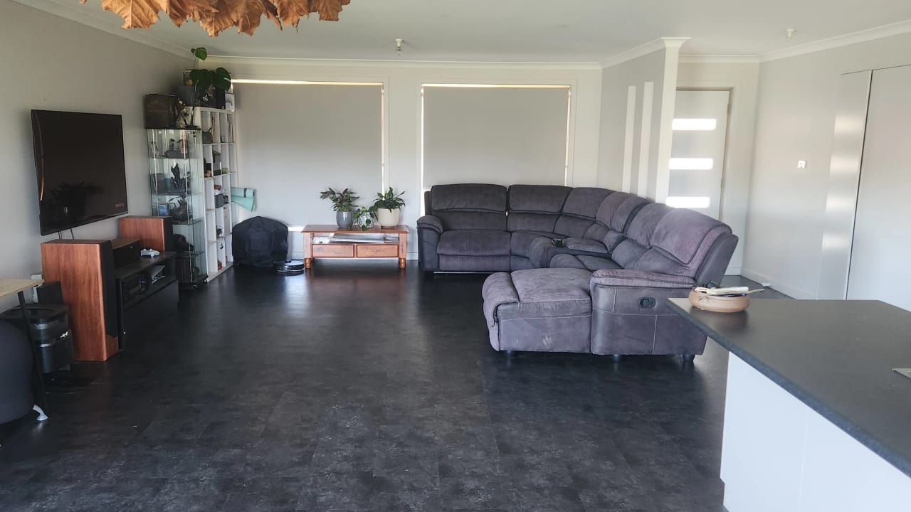 Room in a share house