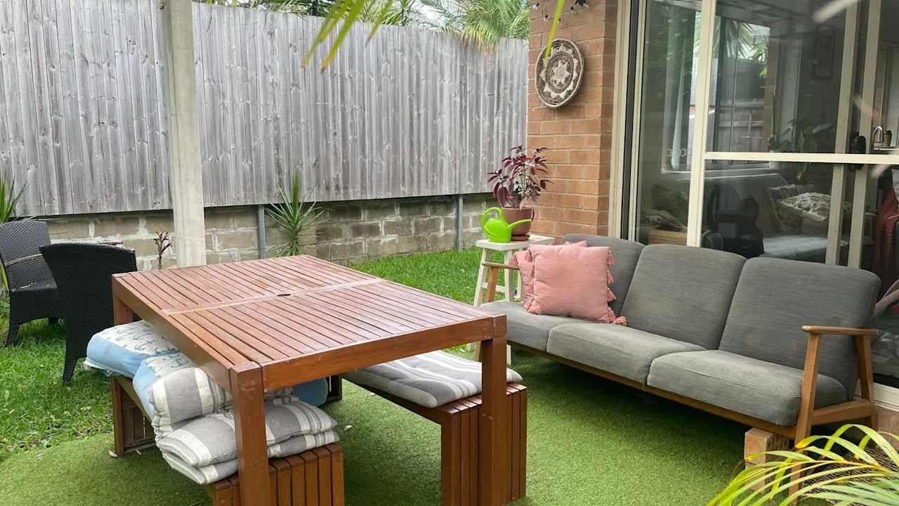 Whole property with 2 rooms for rent