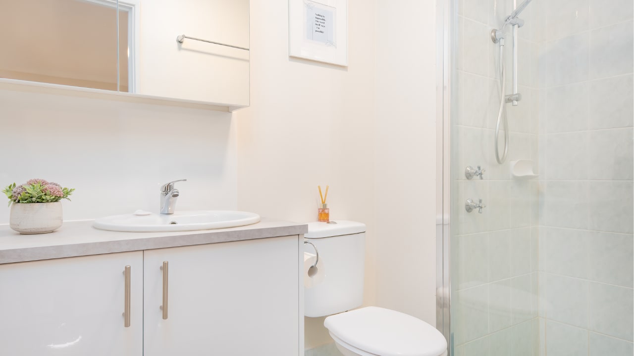 Furnished room with ensuite in a share house