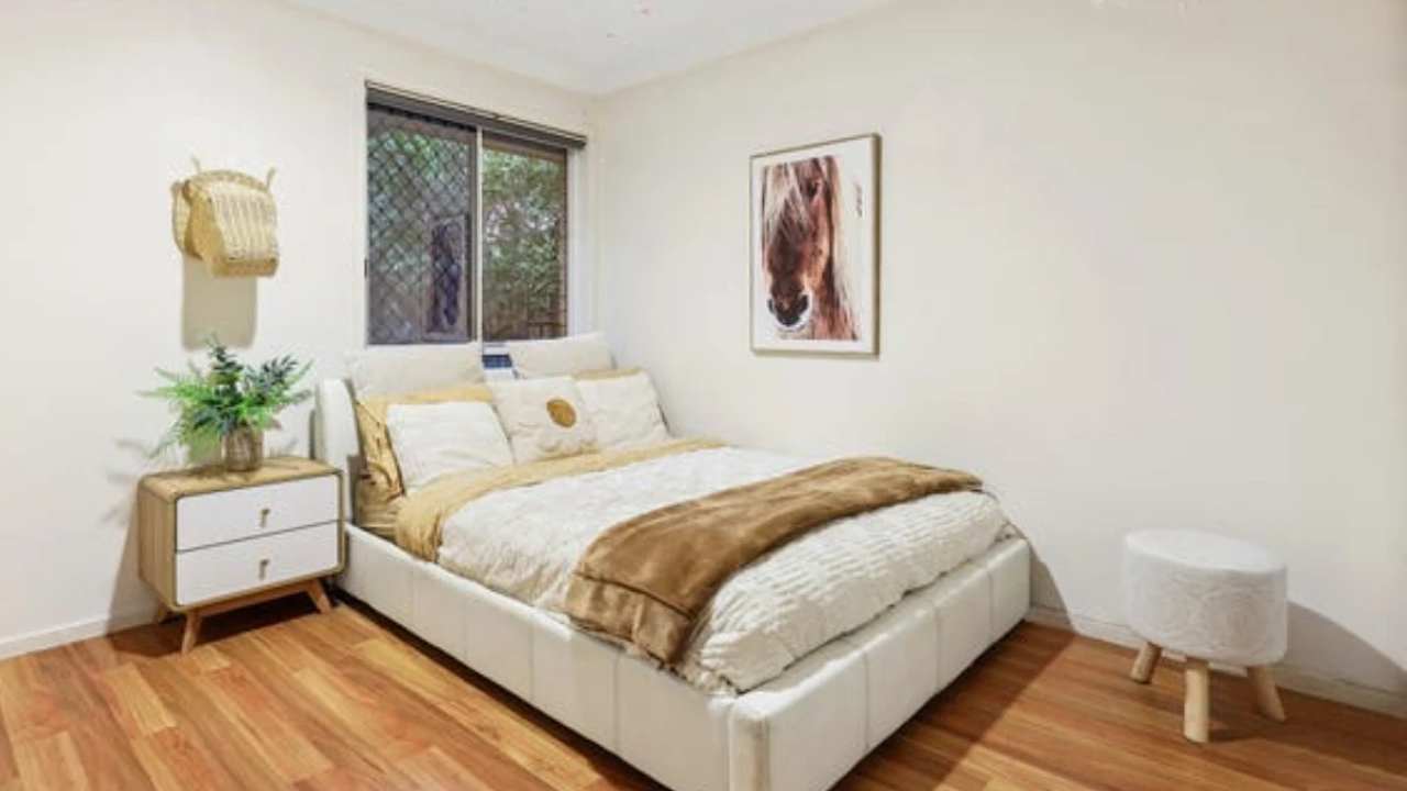 Unfurnished room in a share house