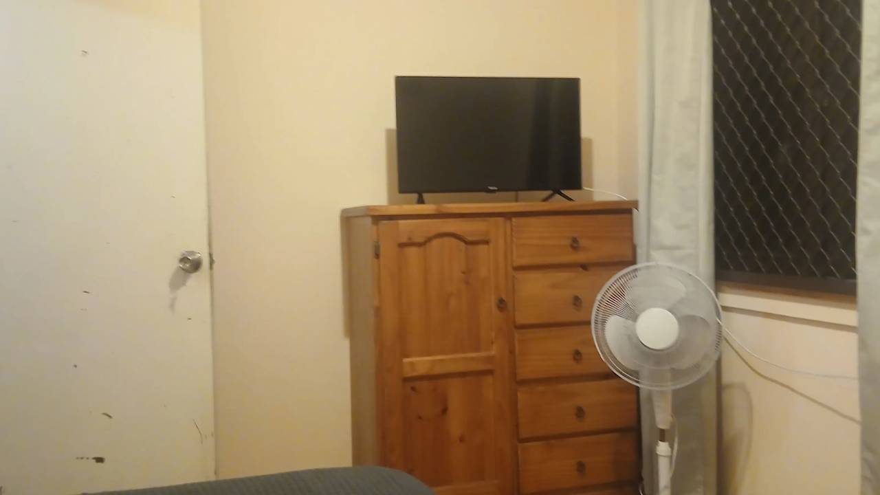 Room in a share house