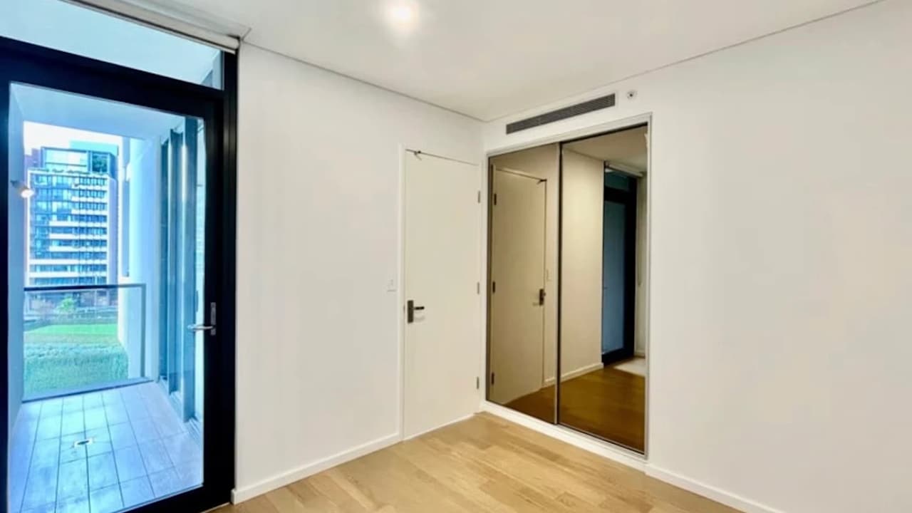 Furnished room with own bathroom