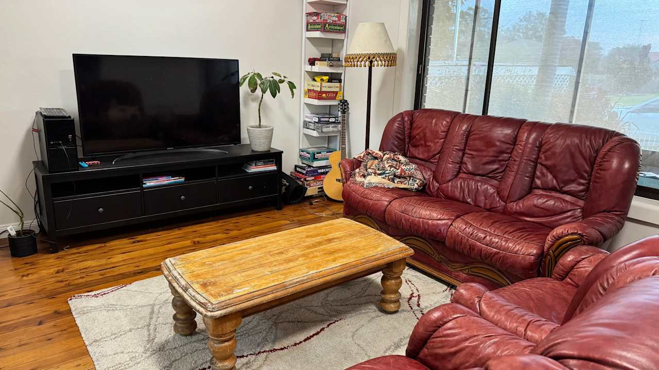 Room in a share house