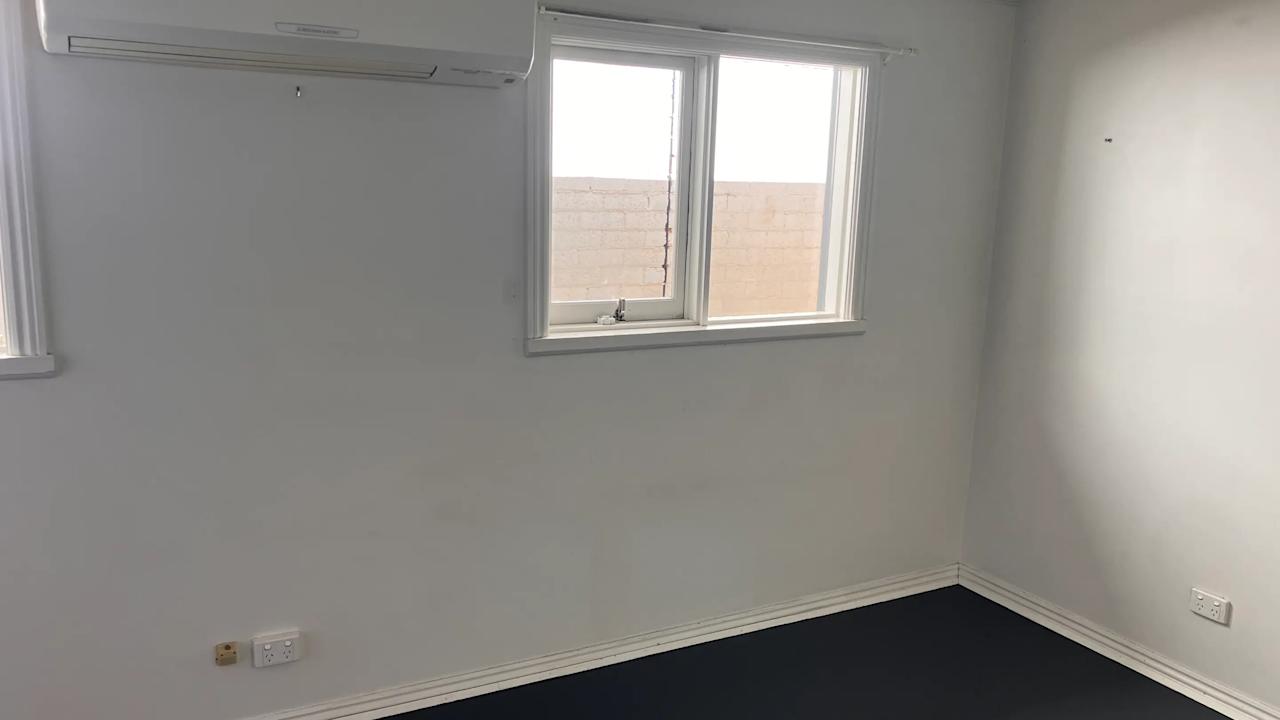 Room in a share house