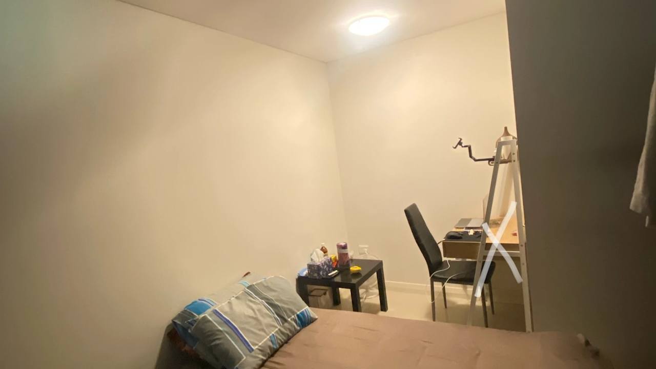 Furnished room in a flatshare