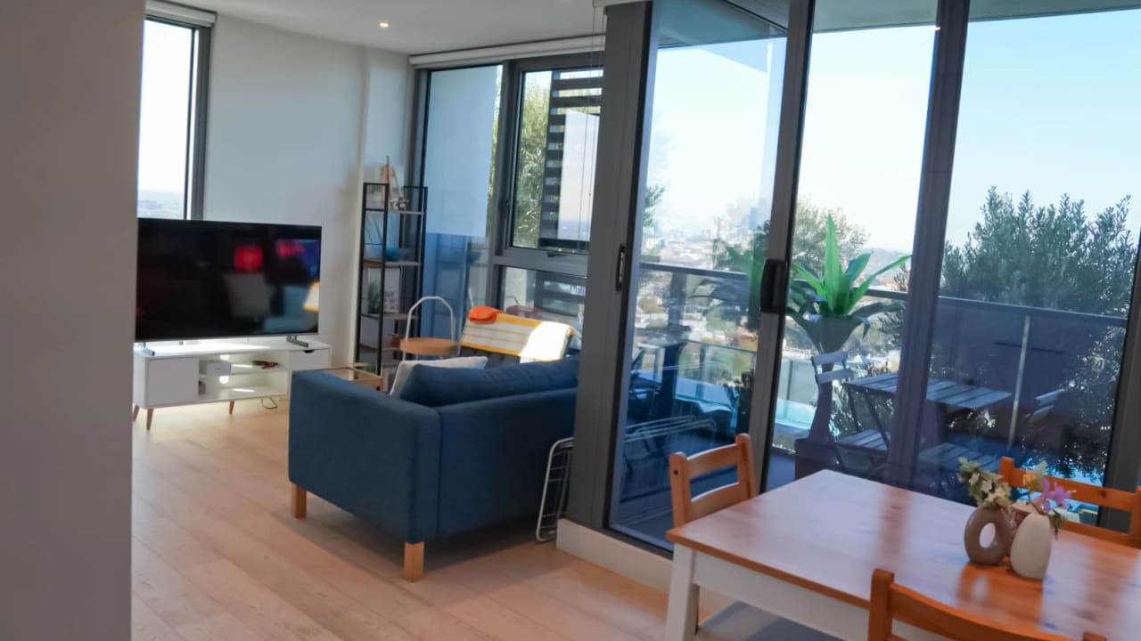 Furnished room with own bathroom