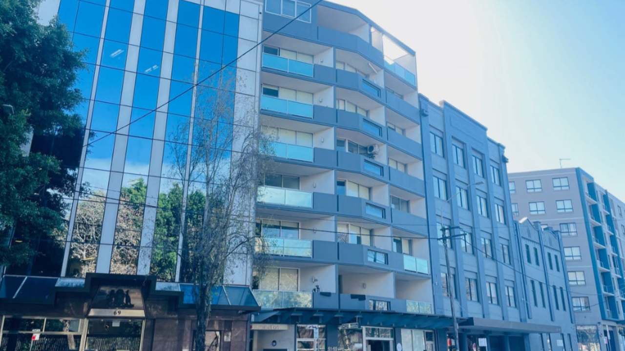 Whole property with 3 rooms for rent
