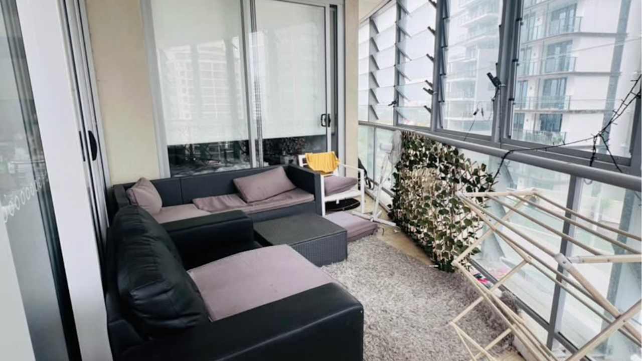 Furnished room with own bathroom