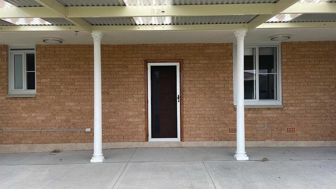 Whole property with 2 rooms for rent