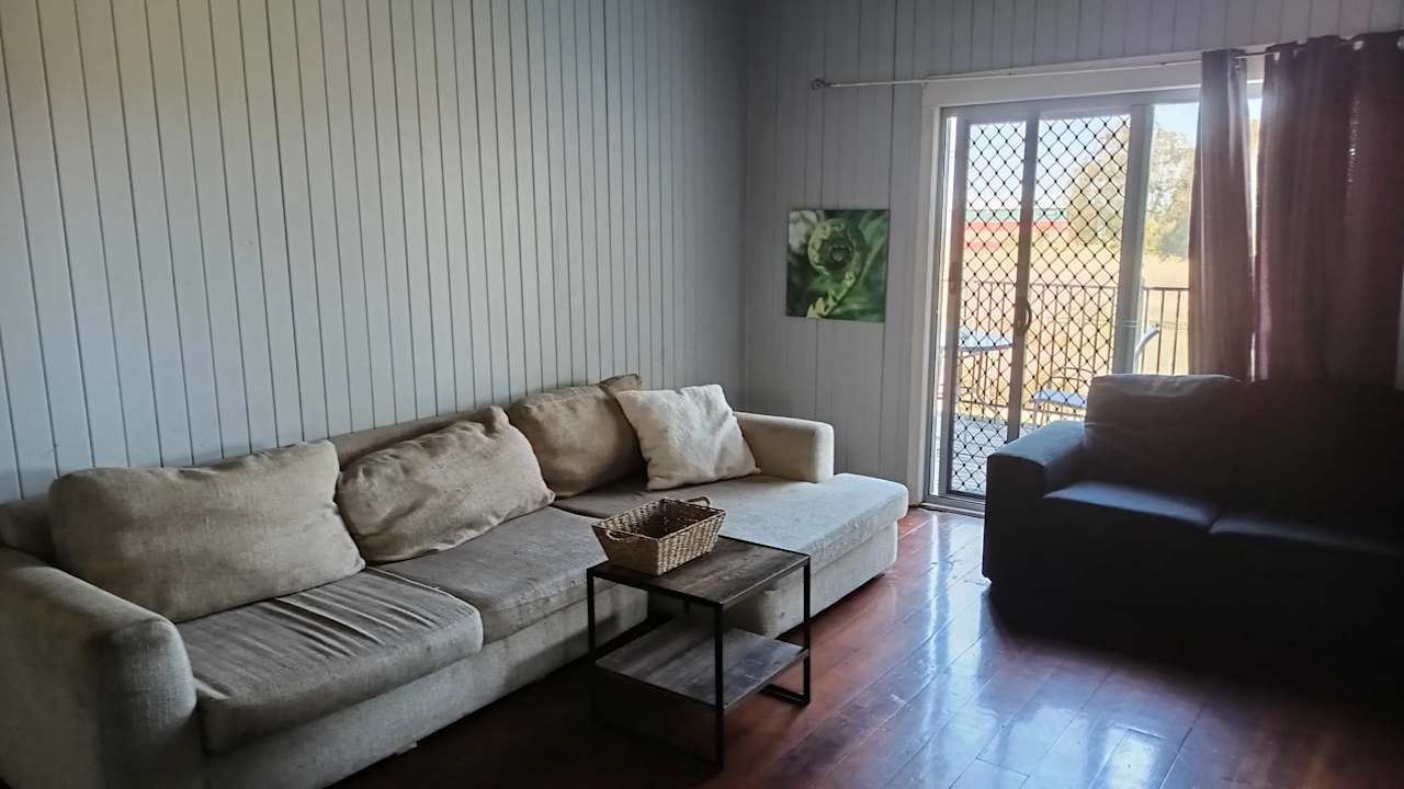 Room in a share house