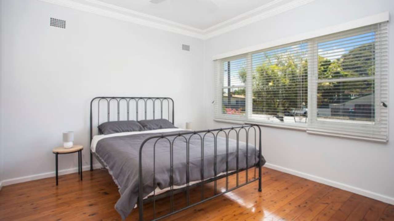 Unfurnished room in a share house