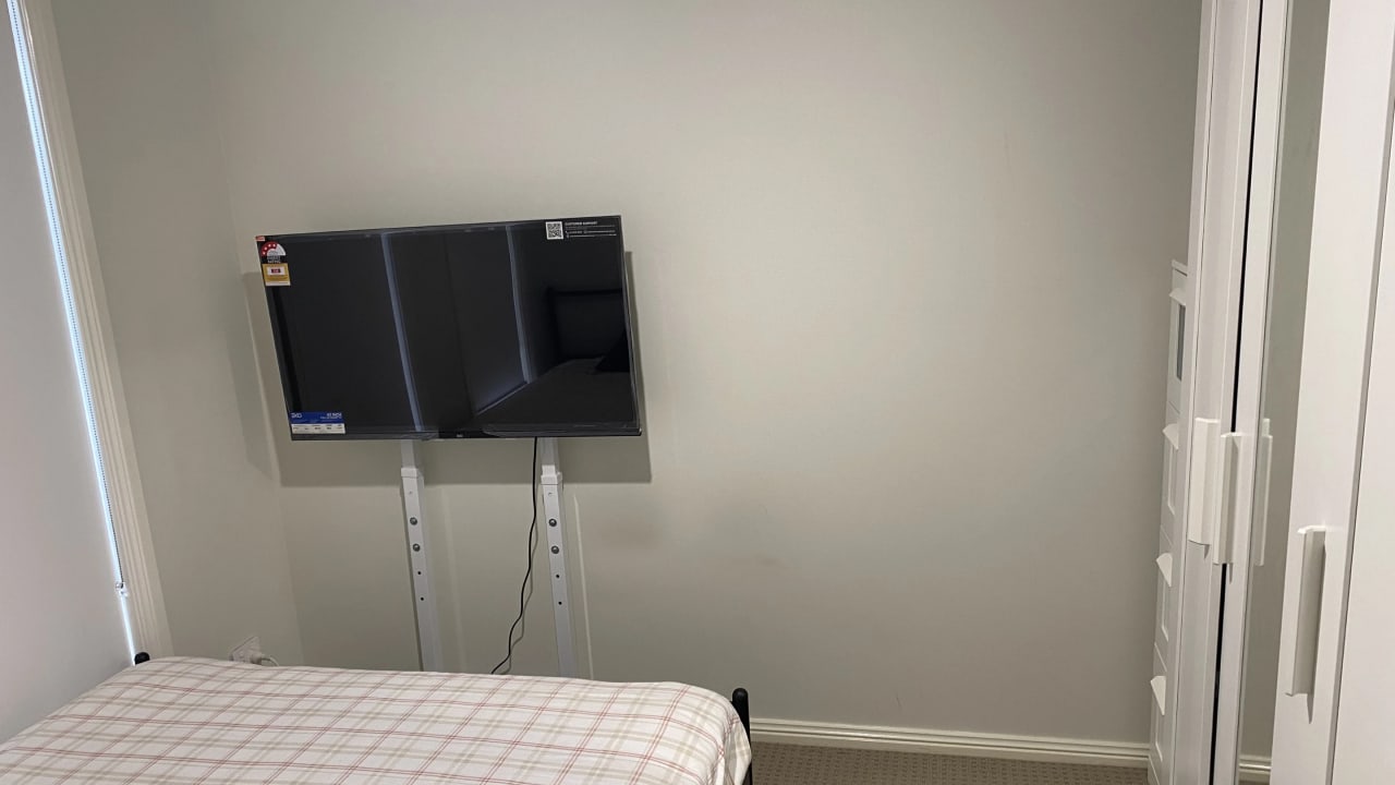 Furnished room with own bathroom