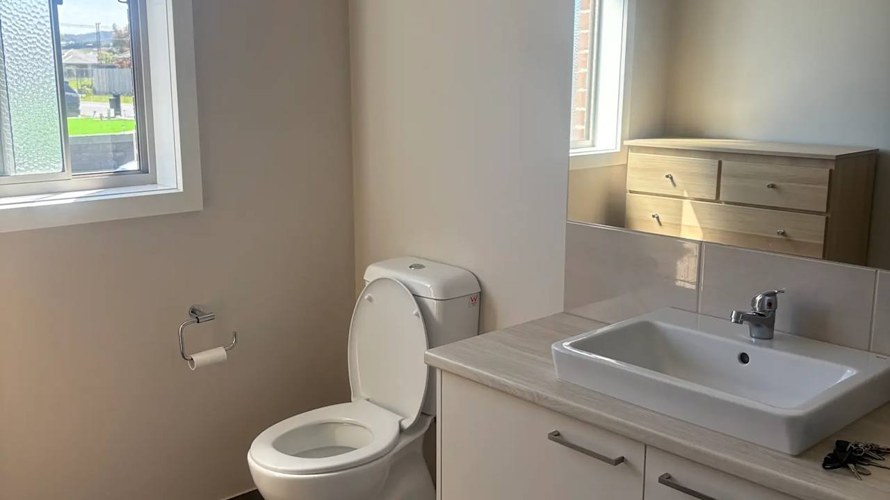 Furnished room in a share house